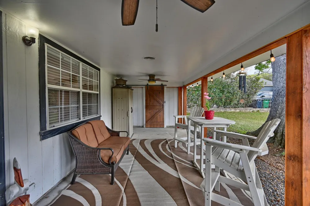 1607 S Chappell Hill Street Brenham, TX 77833