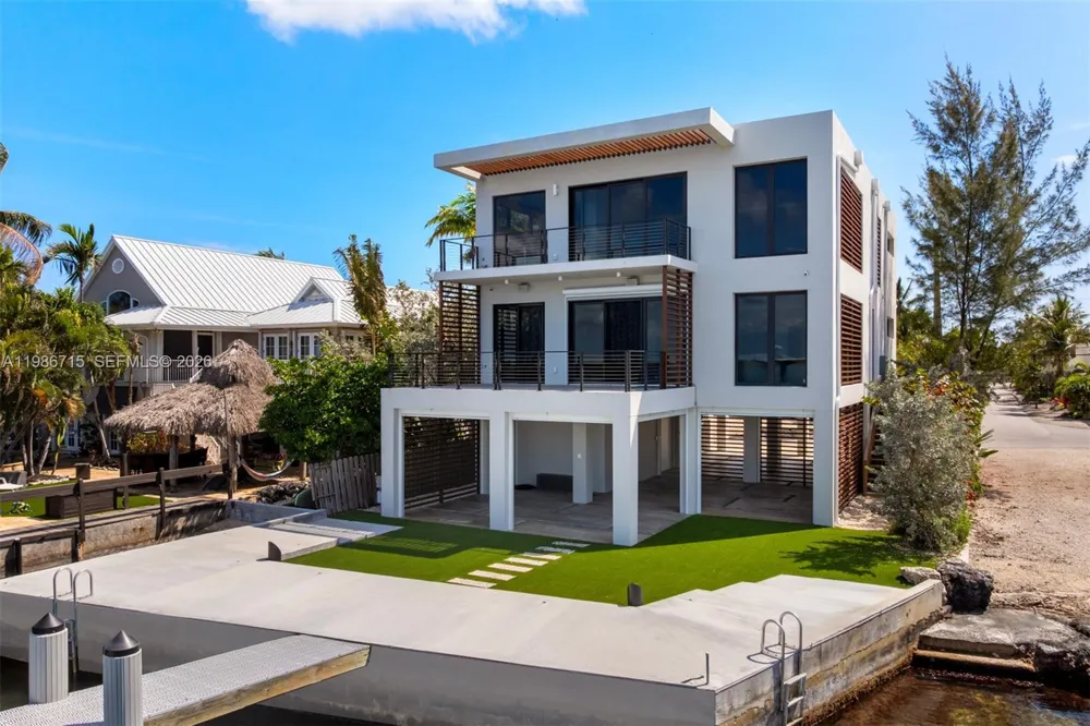 21 Stillwright Way Key Largo, FL 33037