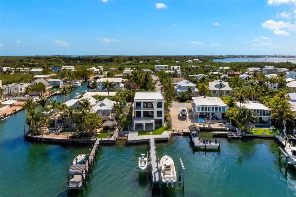 21 Stillwright Way Key Largo, FL 33037