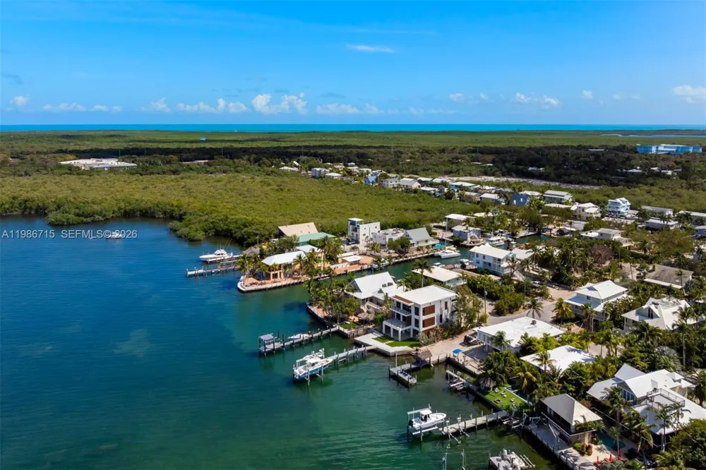 21 Stillwright Way Key Largo, FL 33037
