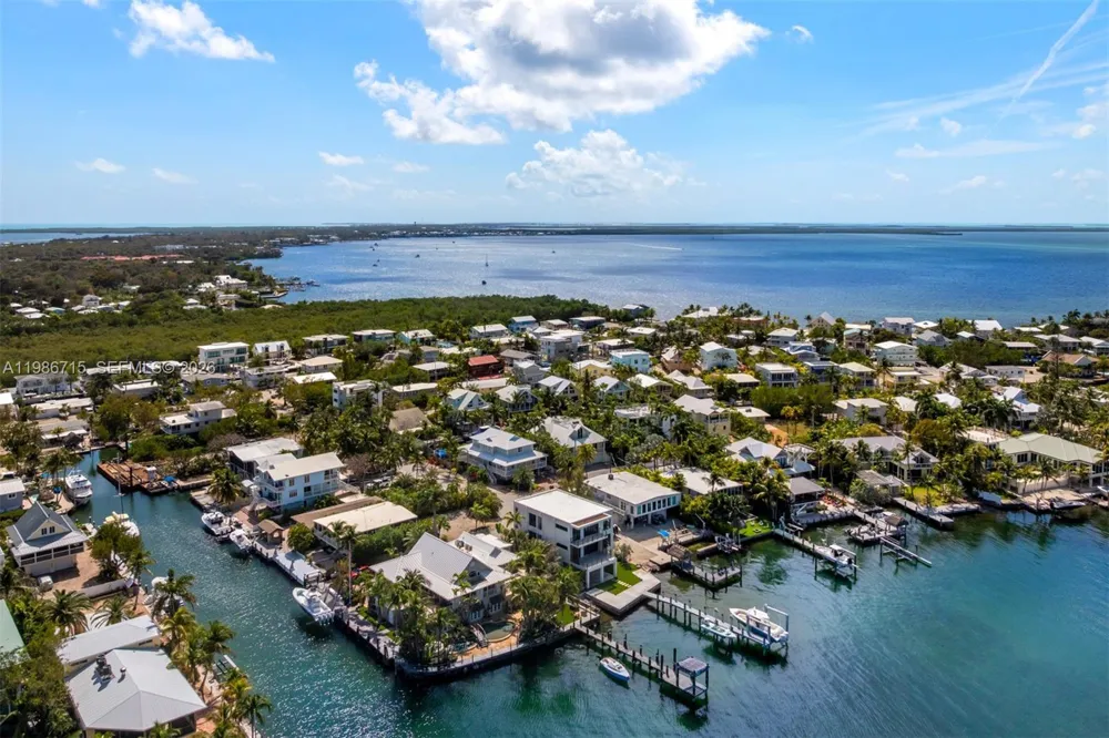 21 Stillwright Way Key Largo, FL 33037