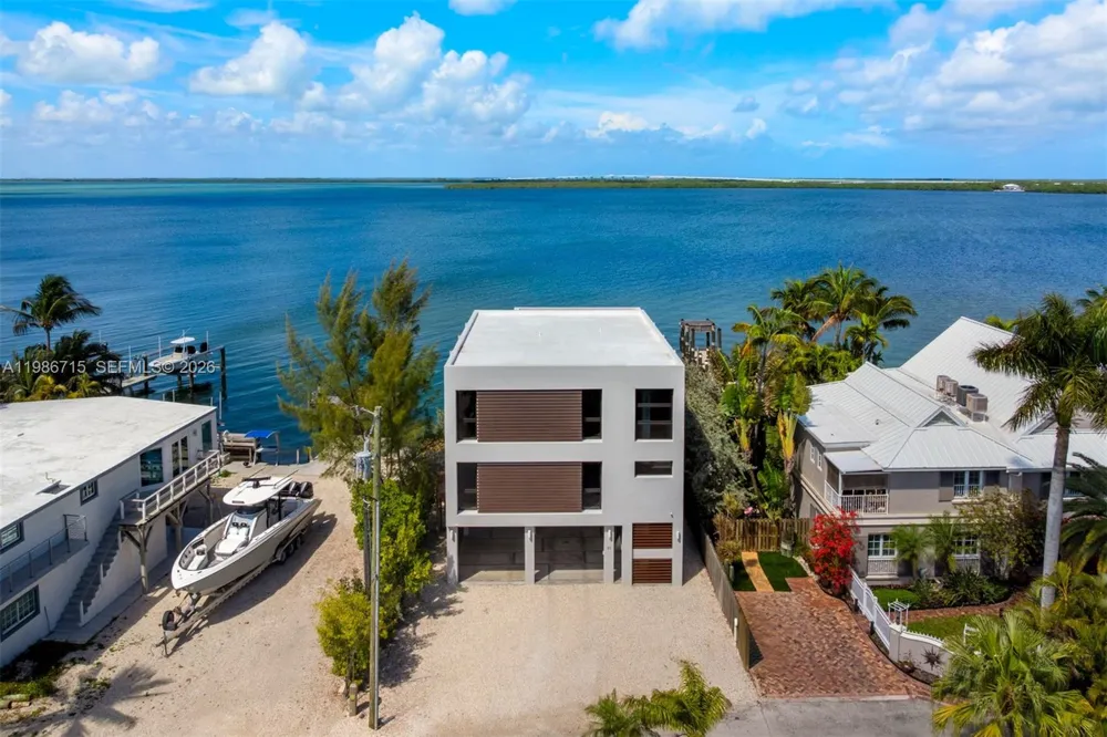 21 Stillwright Way Key Largo, FL 33037