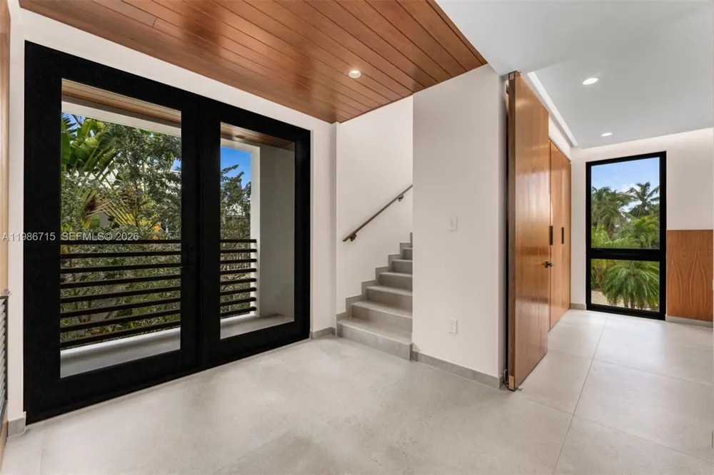 21 Stillwright Way Key Largo, FL 33037