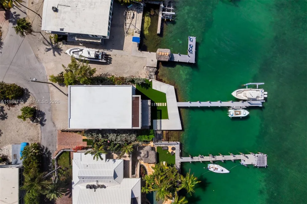 21 Stillwright Way Key Largo, FL 33037
