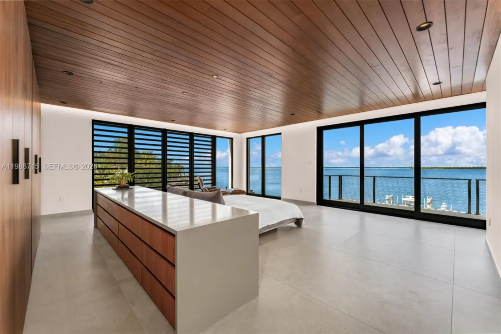 21 Stillwright Way Key Largo, FL 33037