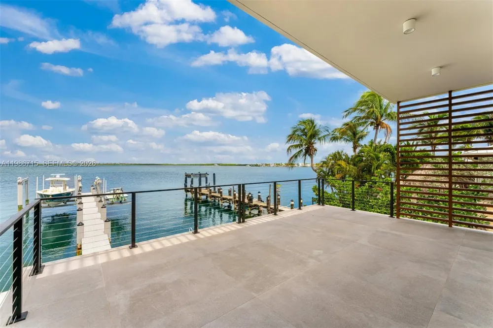 21 Stillwright Way Key Largo, FL 33037