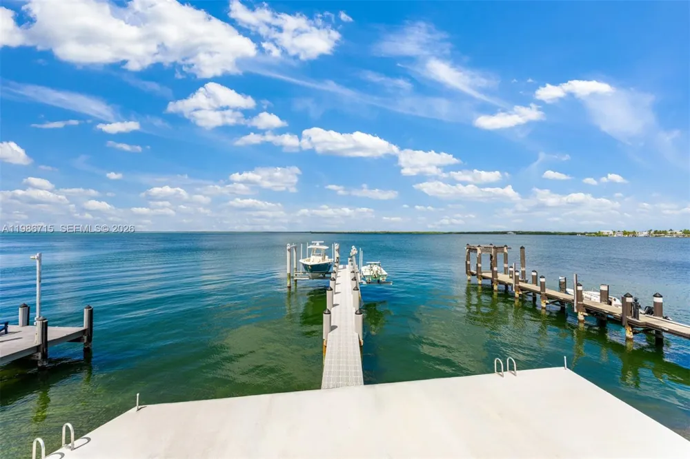 21 Stillwright Way Key Largo, FL 33037