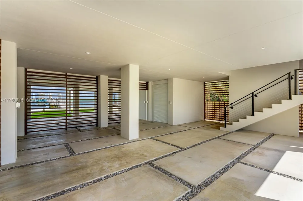 21 Stillwright Way Key Largo, FL 33037