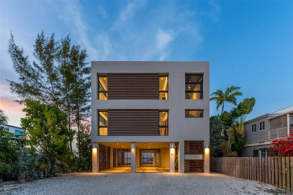 21 Stillwright Way Key Largo, FL 33037