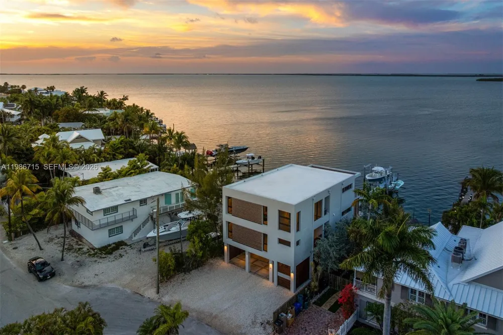 21 Stillwright Way Key Largo, FL 33037