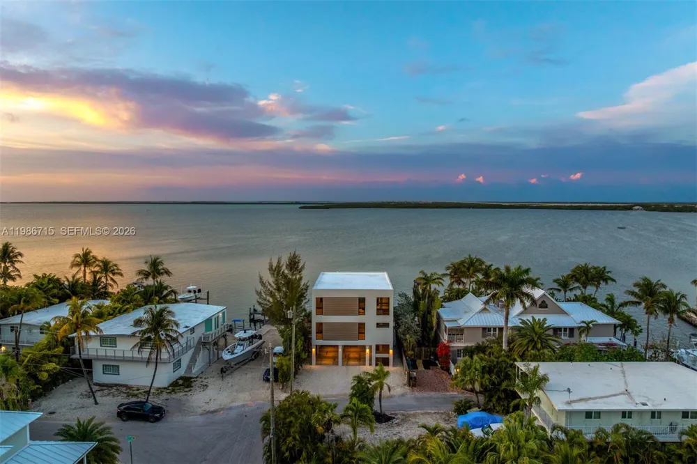 21 Stillwright Way Key Largo, FL 33037