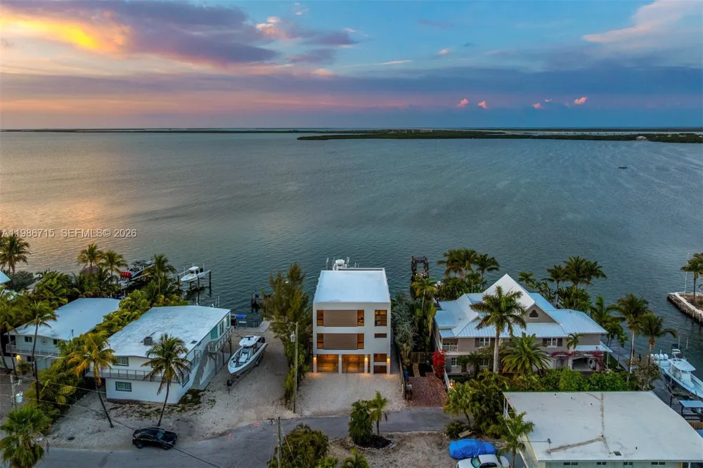 21 Stillwright Way Key Largo, FL 33037