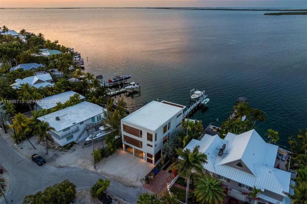 21 Stillwright Way Key Largo, FL 33037