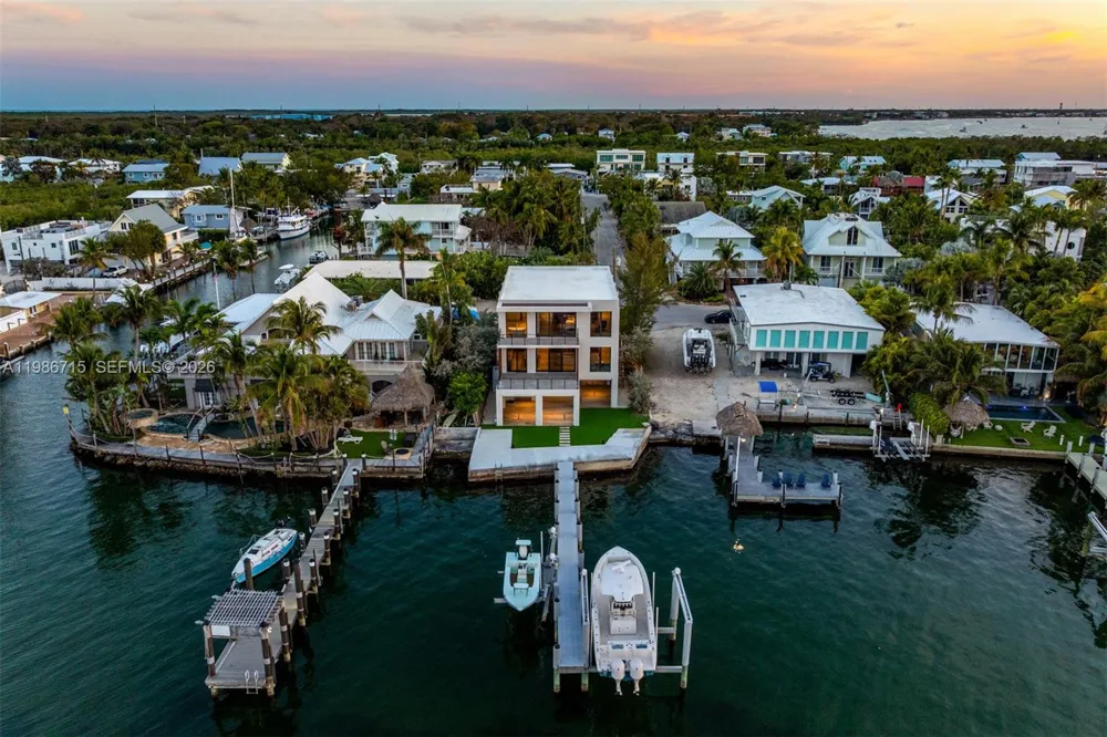 21 Stillwright Way Key Largo, FL 33037