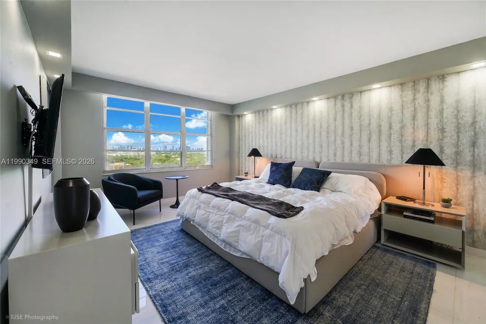 5161 Collins Ave #1508 Miami Beach, FL 33140