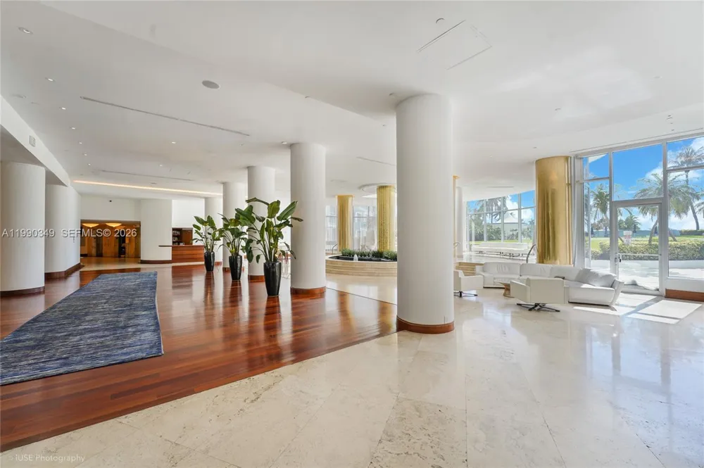 5161 Collins Ave #1508 Miami Beach, FL 33140