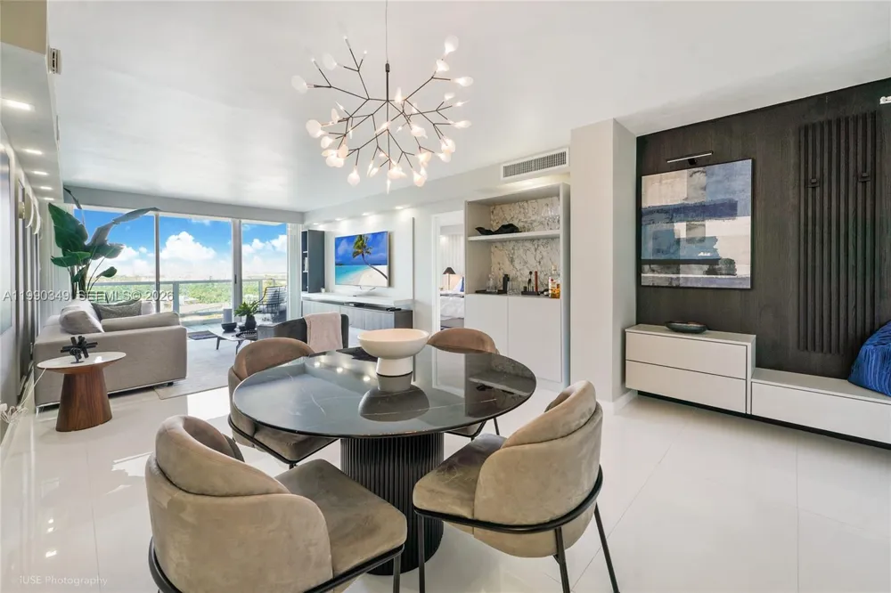 5161 Collins Ave #1508 Miami Beach, FL 33140