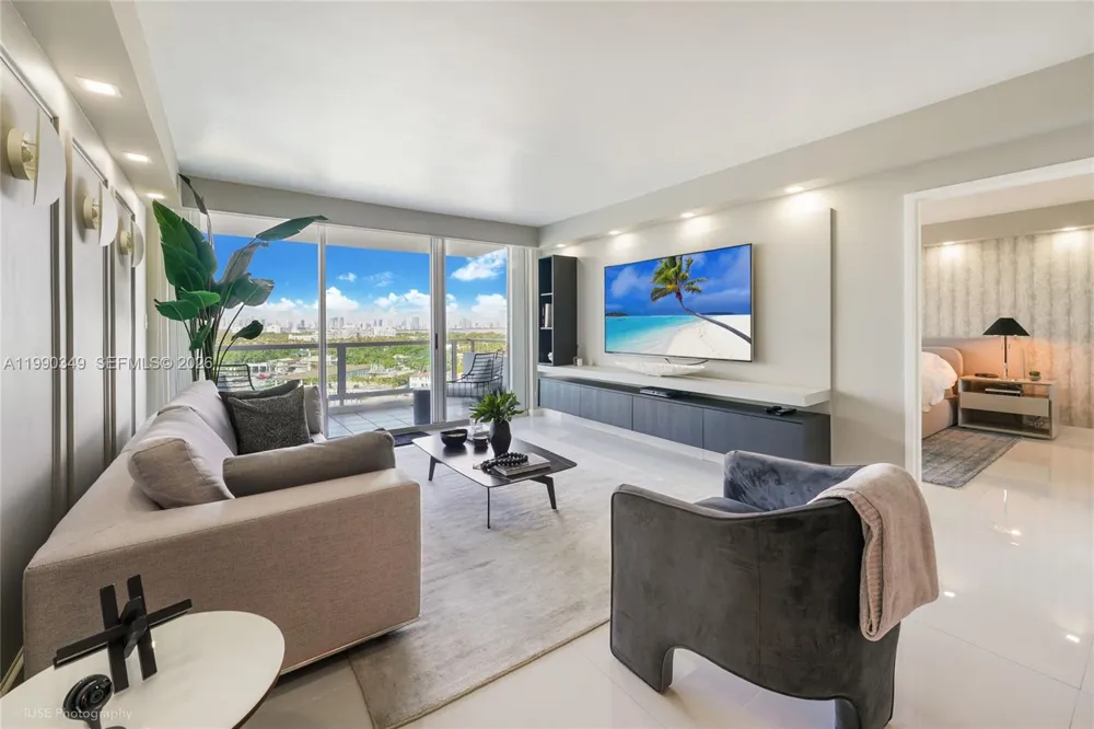 5161 Collins Ave #1508 Miami Beach, FL 33140