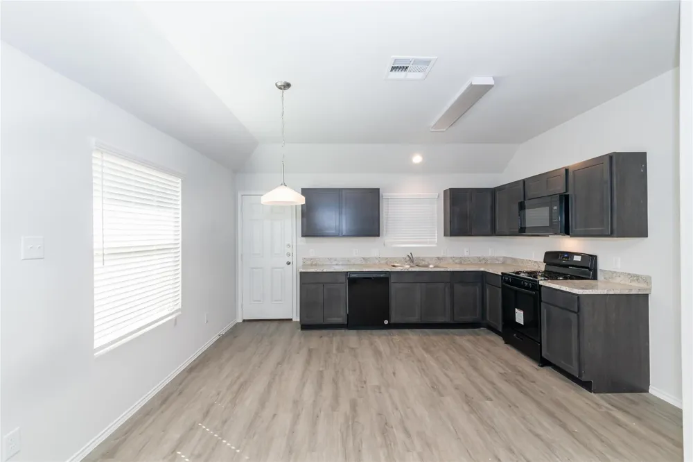 8526 Middleton Oaks Circle Houston, TX 77028