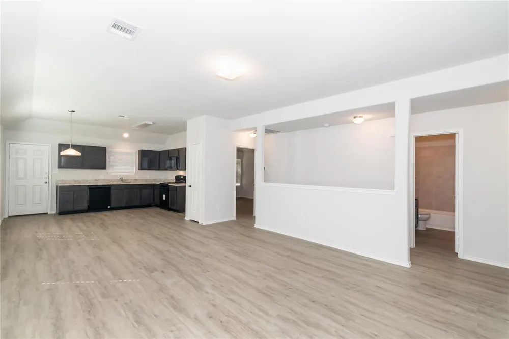 8526 Middleton Oaks Circle Houston, TX 77028