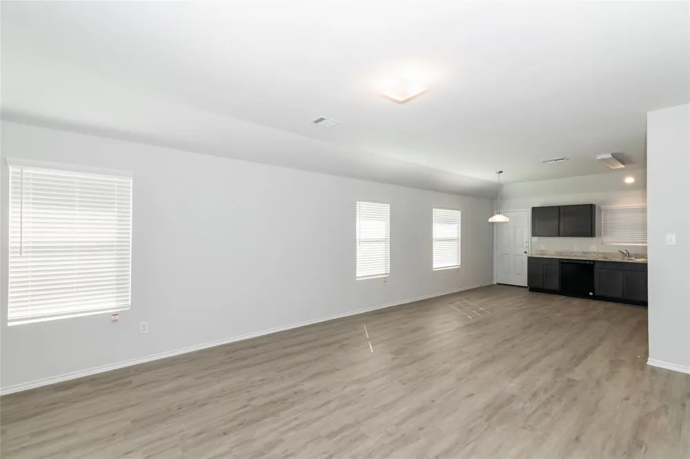 8526 Middleton Oaks Circle Houston, TX 77028