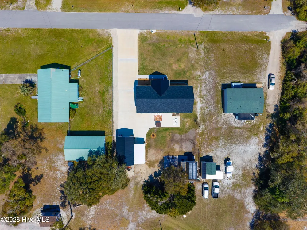 204 Nelson Street Harkers Island, NC 28531