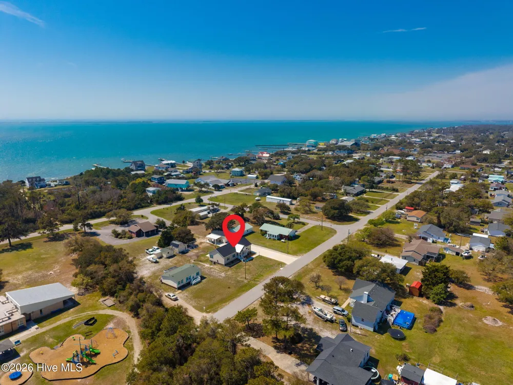 204 Nelson Street Harkers Island, NC 28531