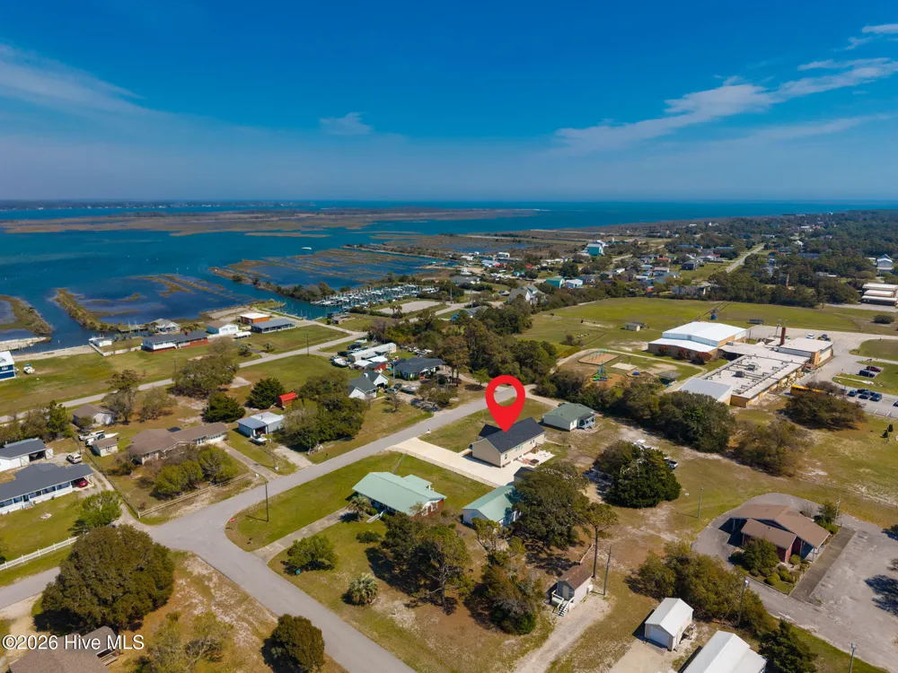 204 Nelson Street Harkers Island, NC 28531