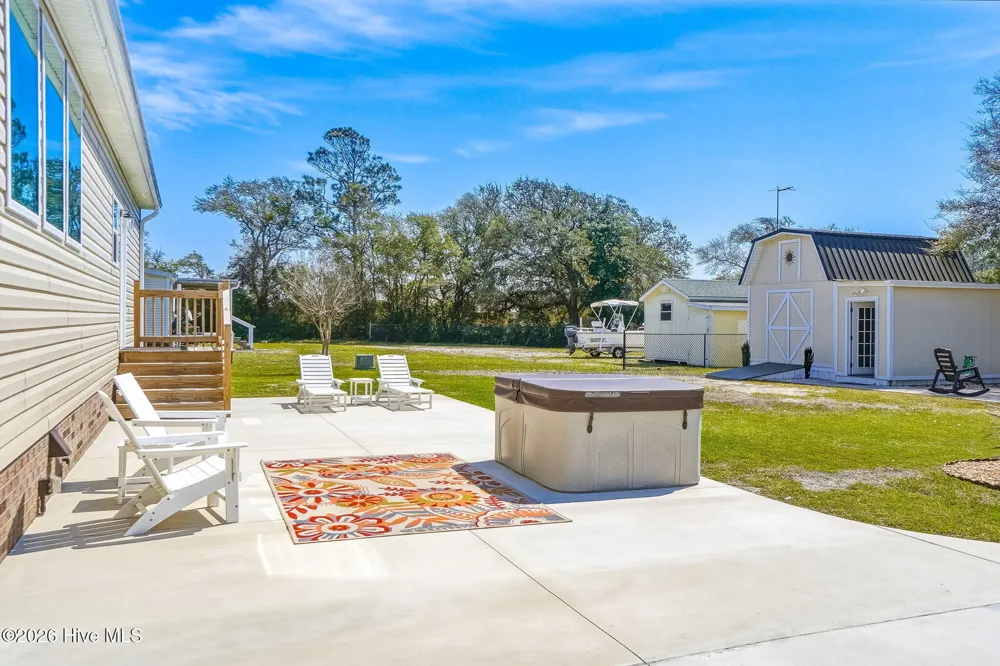 204 Nelson Street Harkers Island, NC 28531