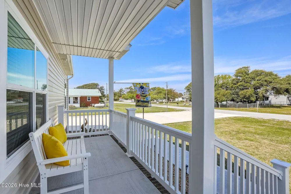 204 Nelson Street Harkers Island, NC 28531