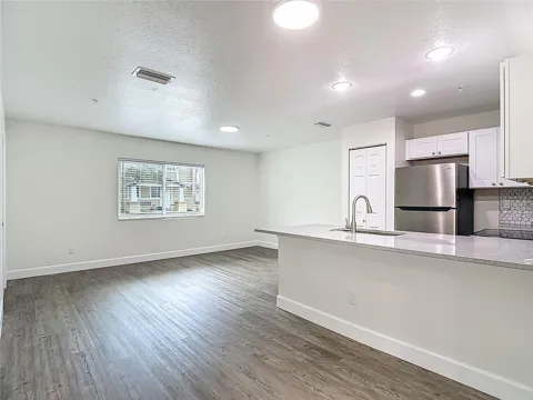 326 S GROSSE AVENUE #2