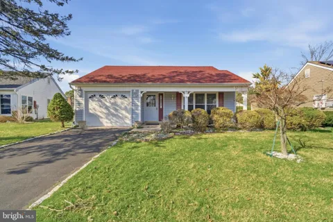8 MARLOW AVENUE