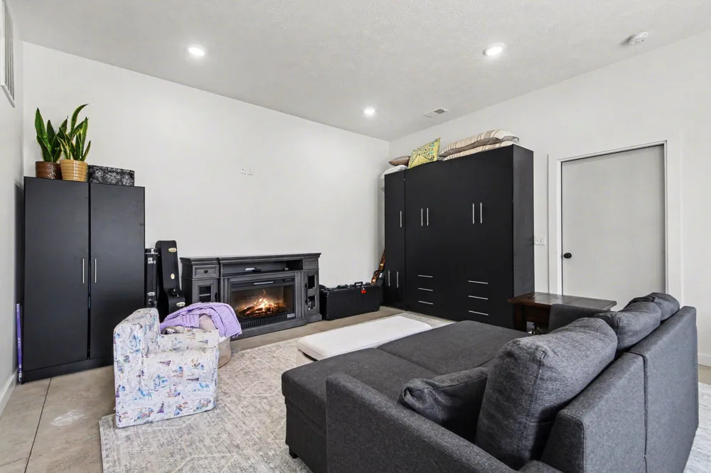 419 S Juniper Street NE Edmore, MI 48829