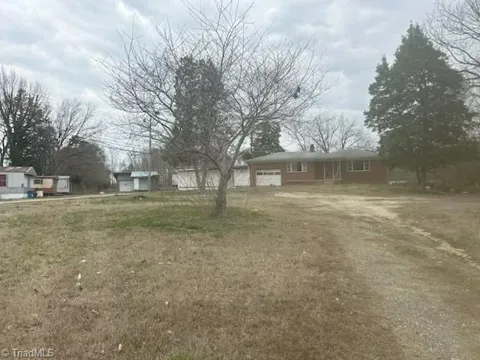 2140 W US Highway 64
