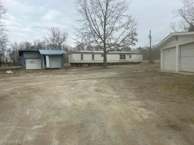 2140 W US Highway 64 Lexington, NC 27295