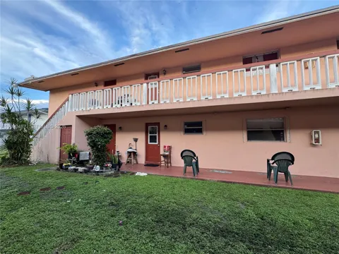 7471 SW 10th Ct #102D