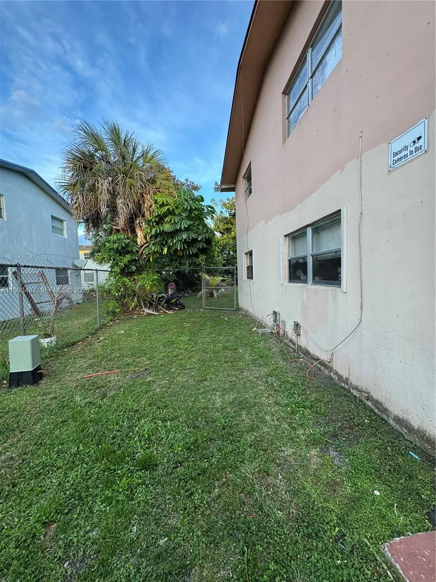 7471 SW 10th Ct #102D North Lauderdale, FL 33068