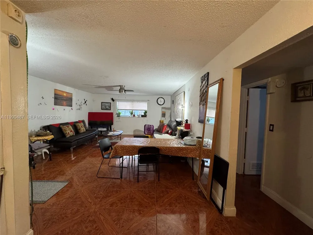 7471 SW 10th Ct #102D North Lauderdale, FL 33068