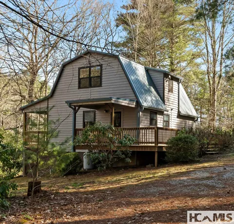 66 Jones Hollow Rd