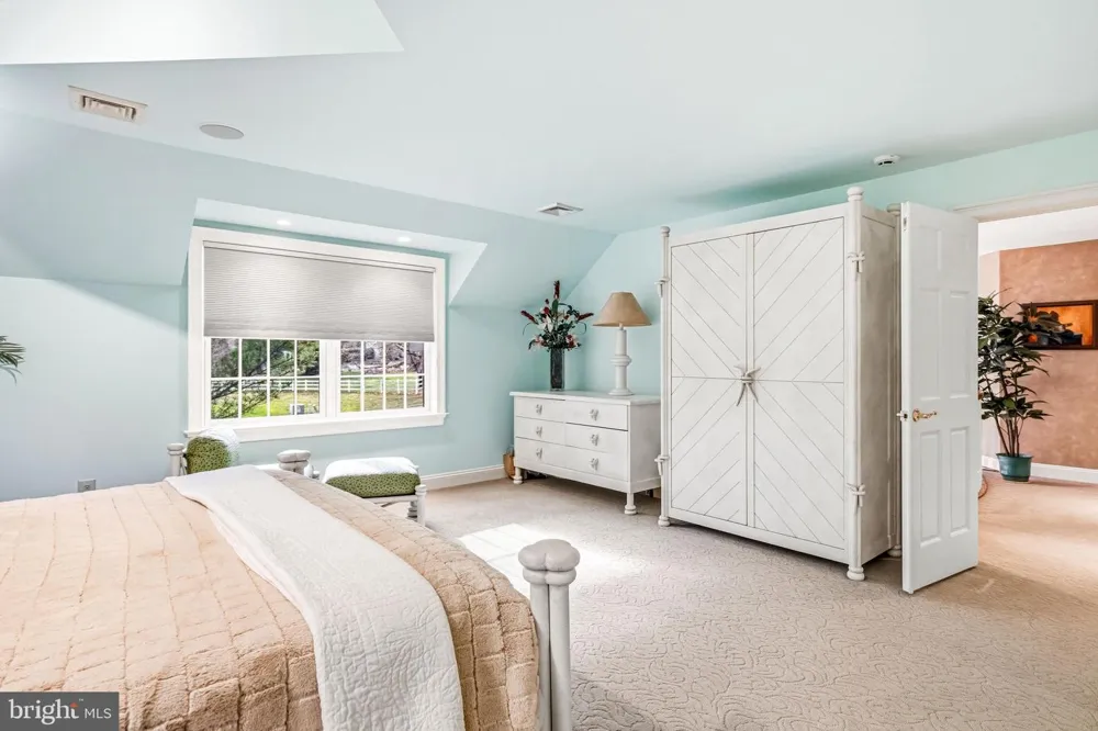 7 MERCER GATE DRIVE Doylestown, PA 18901