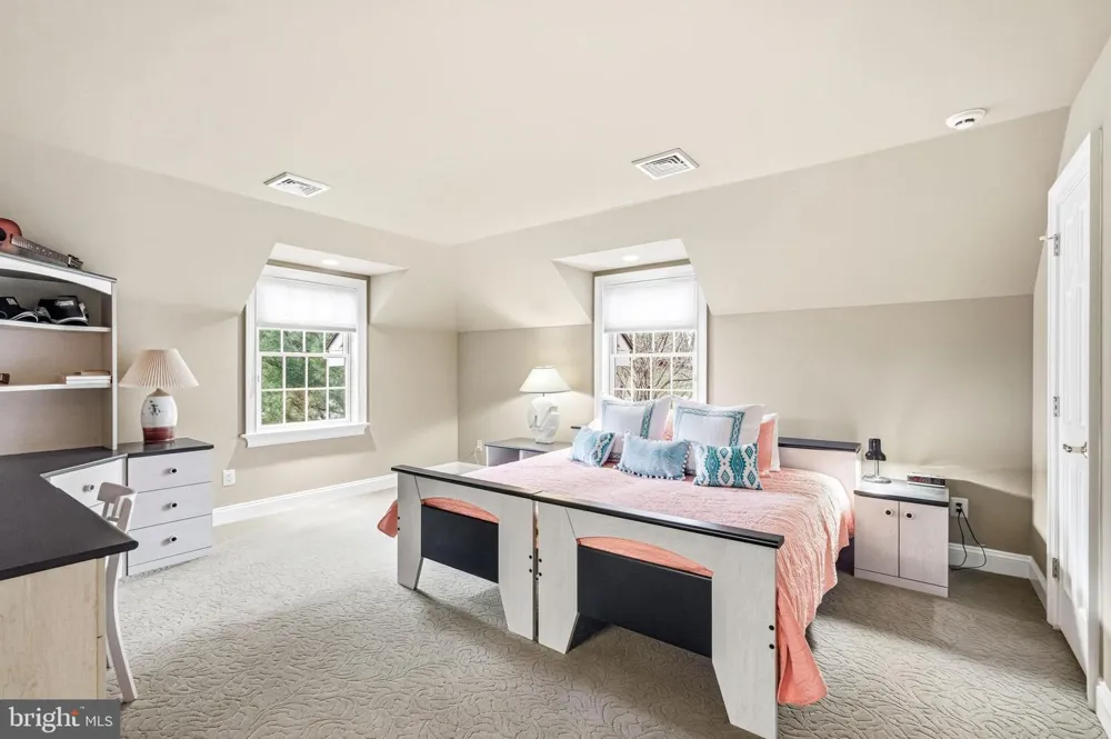 7 MERCER GATE DRIVE Doylestown, PA 18901
