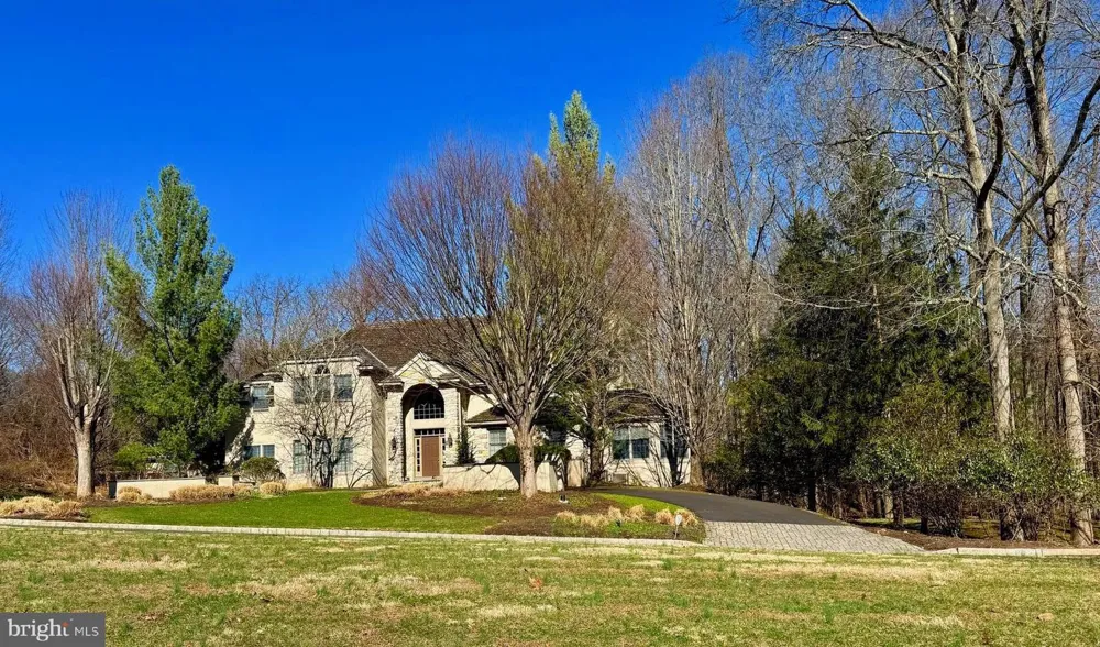 7 MERCER GATE DRIVE Doylestown, PA 18901