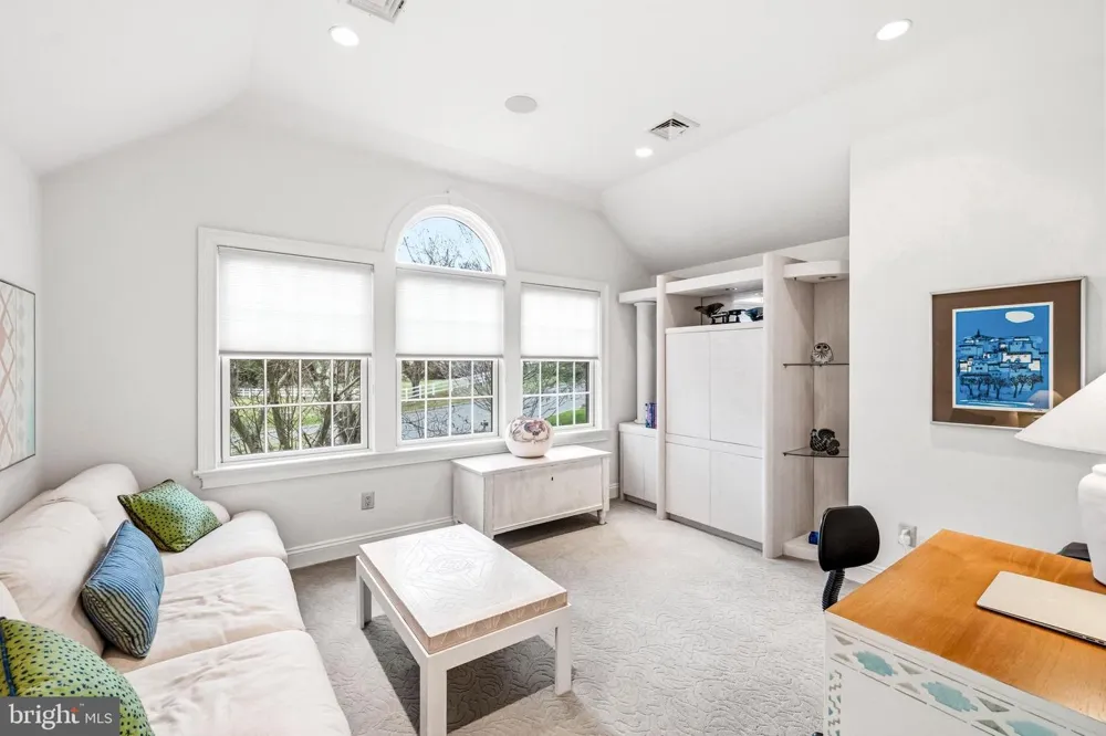 7 MERCER GATE DRIVE Doylestown, PA 18901