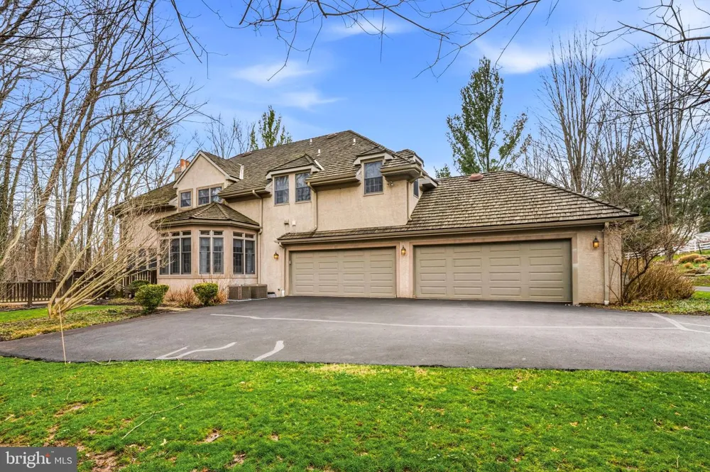 7 MERCER GATE DRIVE Doylestown, PA 18901