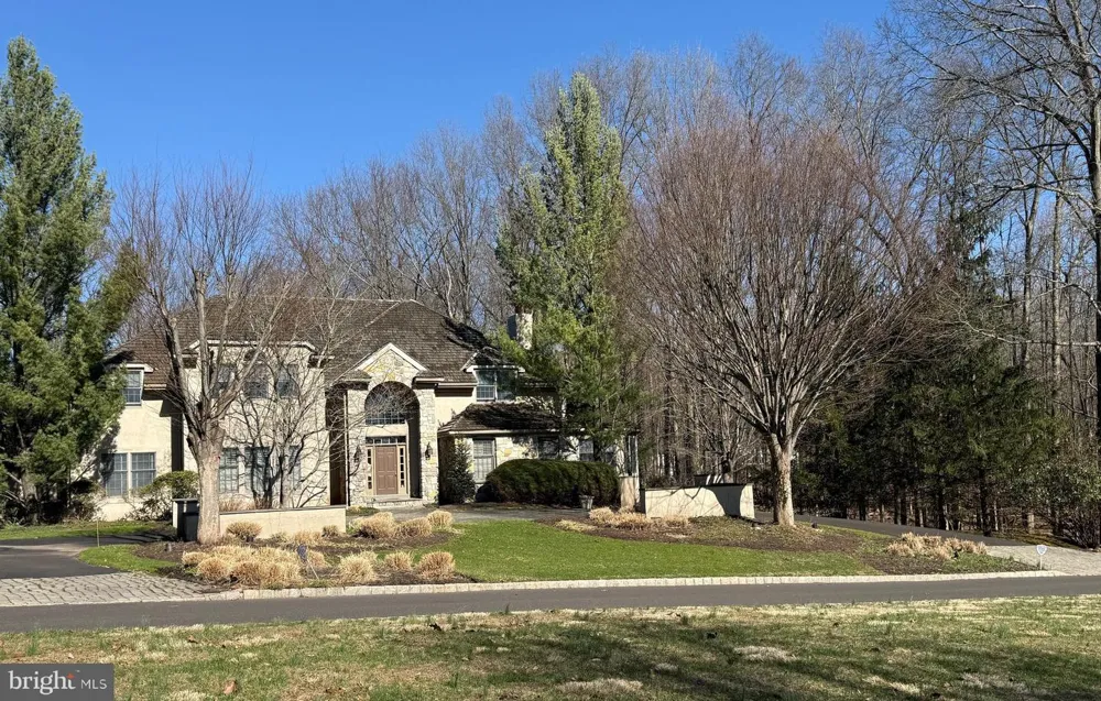 7 MERCER GATE DRIVE Doylestown, PA 18901