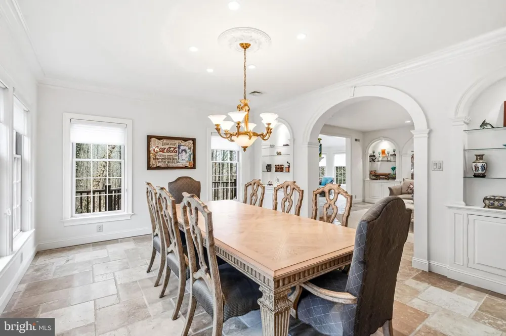 7 MERCER GATE DRIVE Doylestown, PA 18901