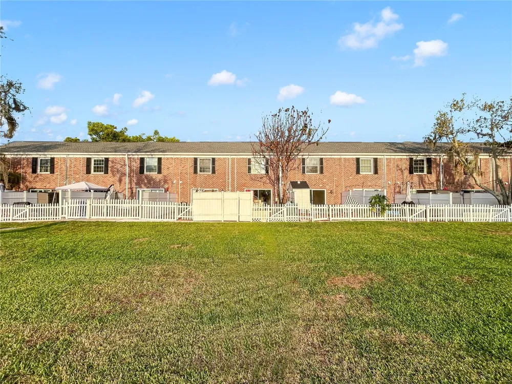13706 ORANGE SUNSET DRIVE #53G Tampa, FL 33618