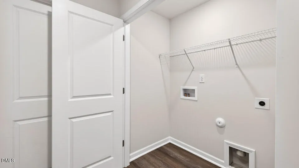 37 Rusling Leaf Drive Fuquay Varina, NC 27526