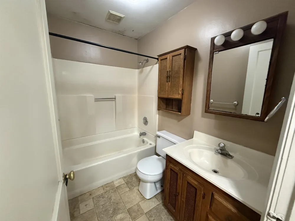 905 E High Mt Pleasant City, MI 48858