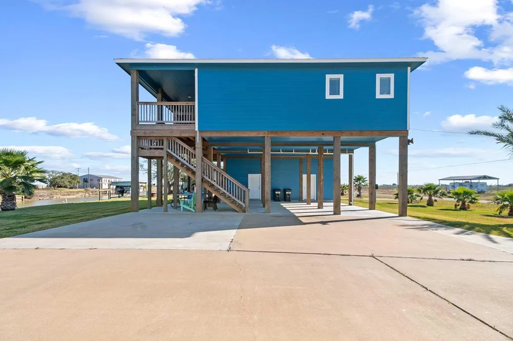 1649 County Road 299 Sargent, TX 77414